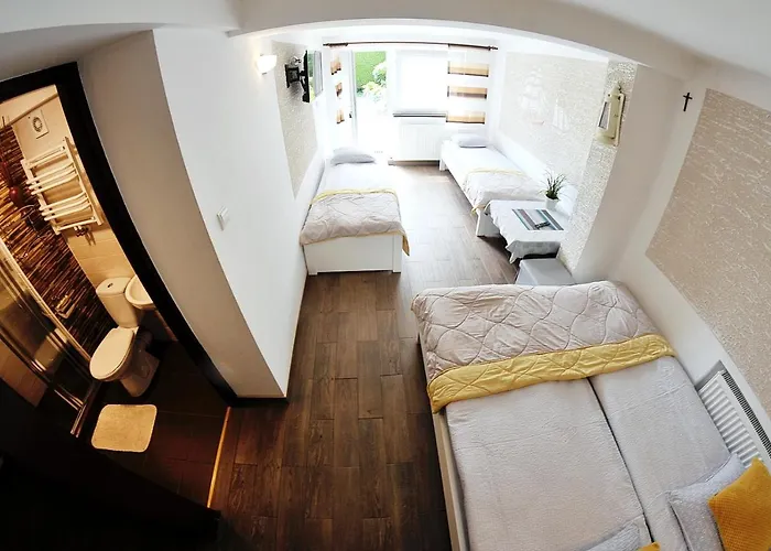 Pensión Gosciniec Santa Maria *